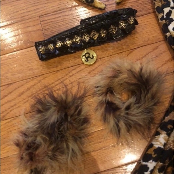 Cat costume with real dress - Picture 2 of 11